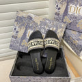 Classic Embroidered Slippers S11 PD04071107