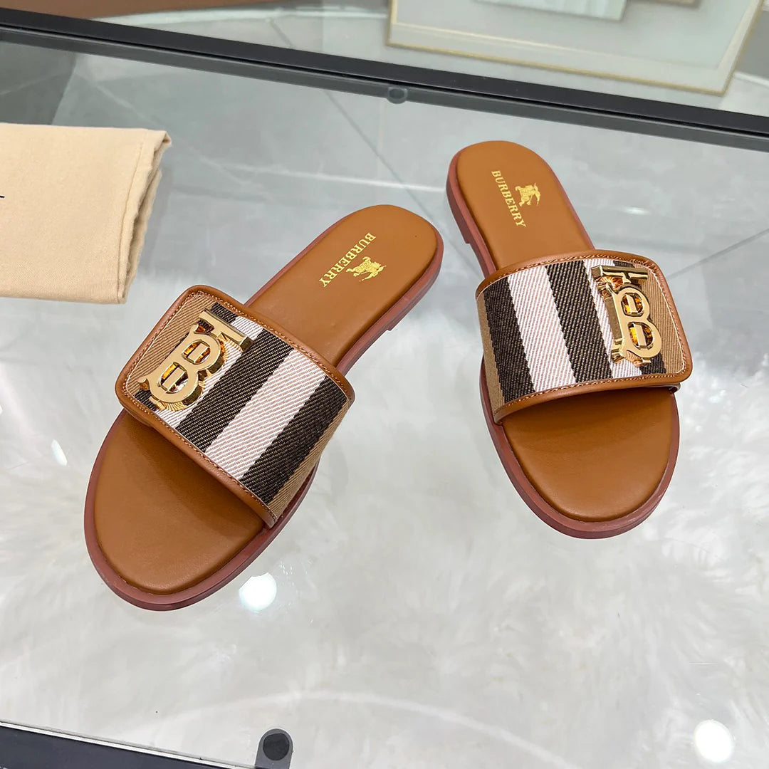 Classic plaid fashion versatile sandals and slippers 1024050608