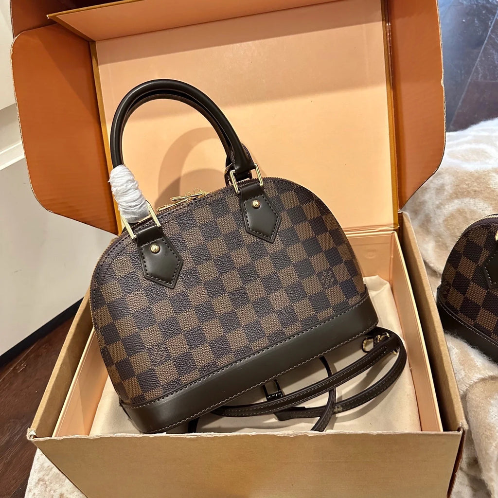 Checkerboard shell tote bag 1425121113