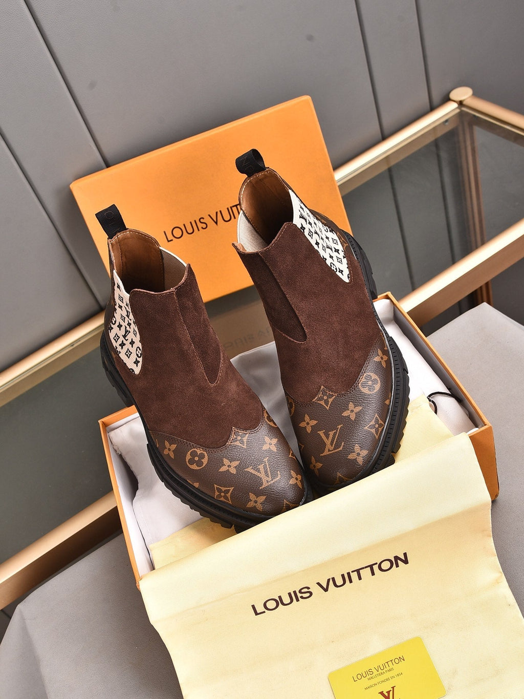 Fashion Casual New Style Men's Comfortable Sneakers Shoes V14