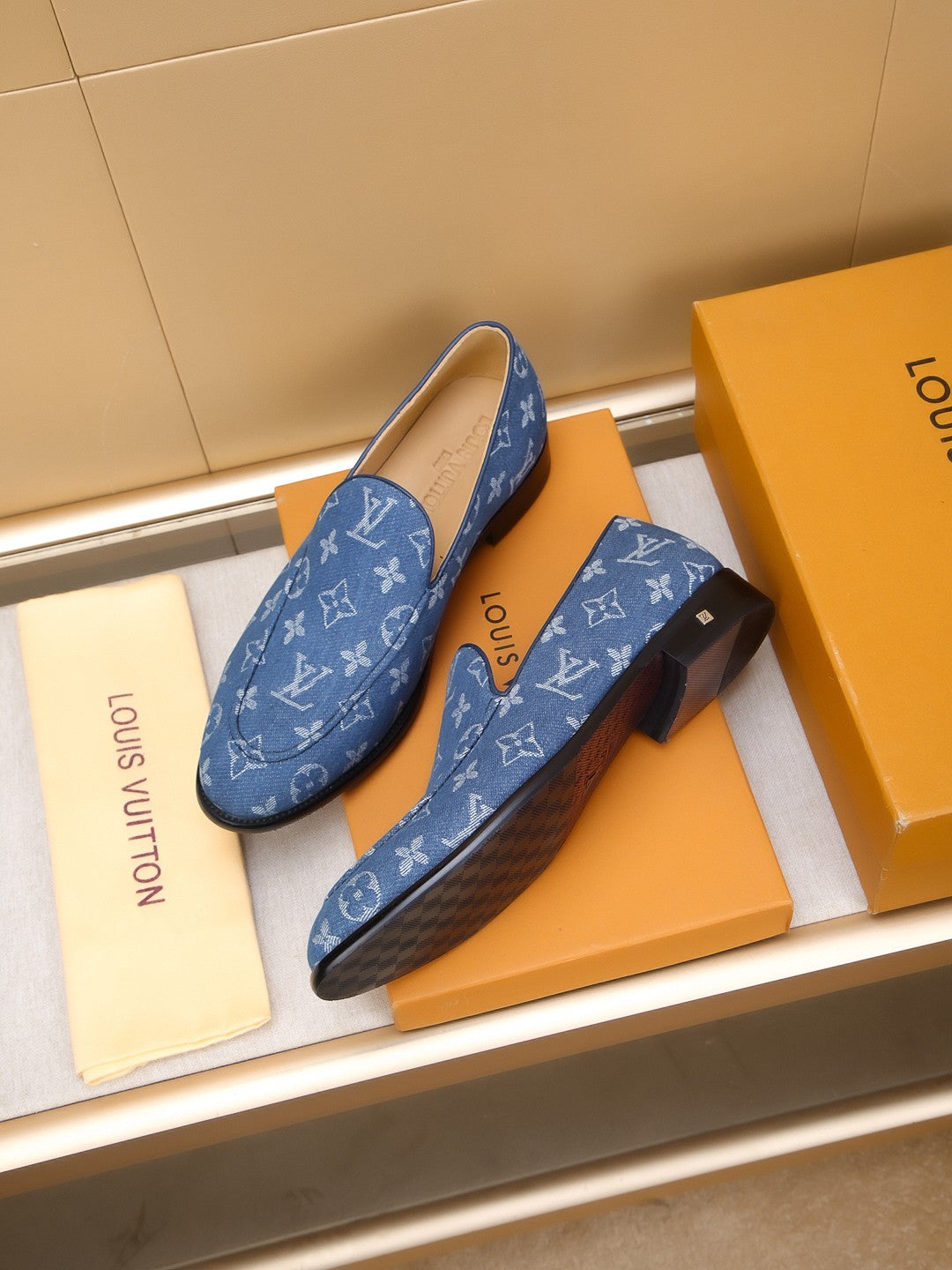 V Luxury Men's Classic Slip On Shoes 0425032502