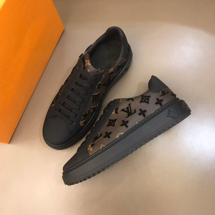 Unisex Style Casual Sneakers V062
