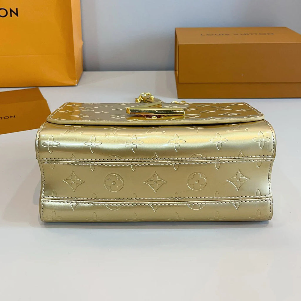 Fashion Simple twist chain bag 1025070110