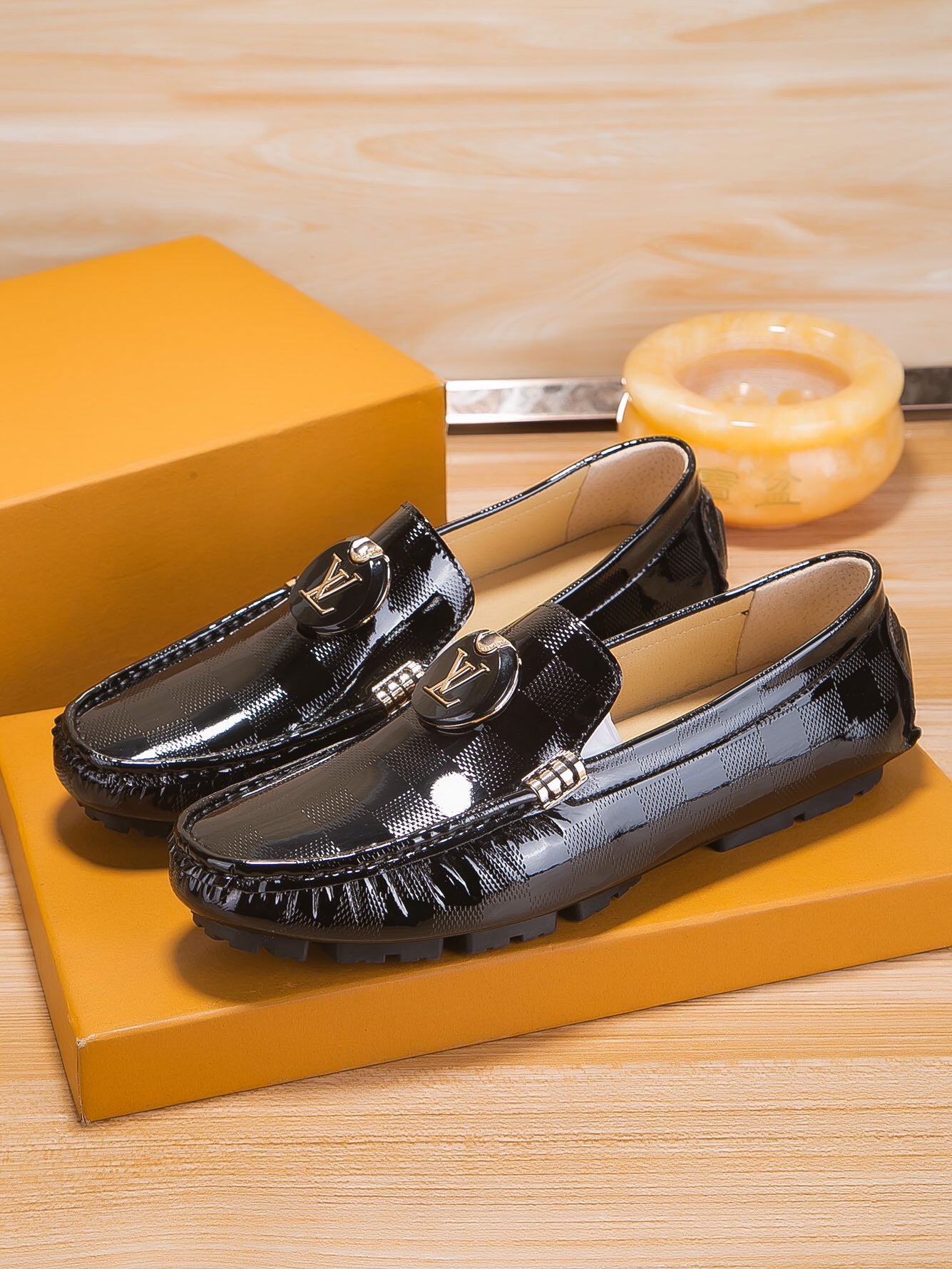 New Luxury V Brand Loafers XC0424082204