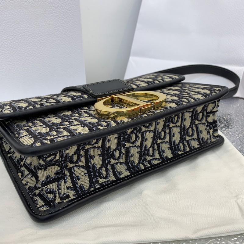 D 30 Montaigne r Oblique Bag Blue