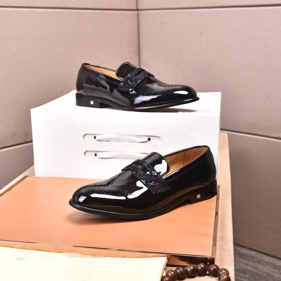 New black fashion leather shoes dress shoes