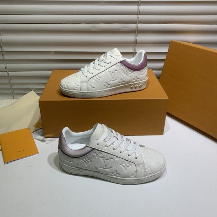New fashion and versatile sports shoes for men and women WB1023110808