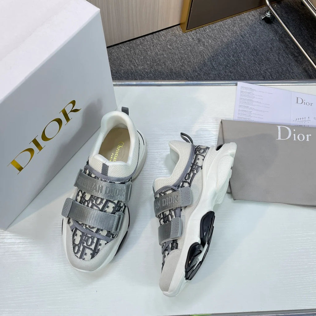 Luxury old flower silver-grey women's sports shoes 1024052907