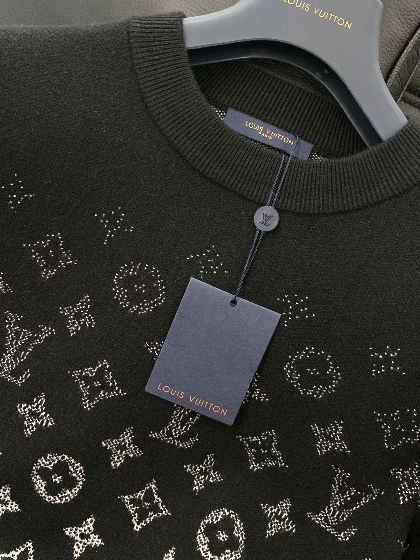 24 New Letter Gradient Color Fashion Casual Round Neck Long Sleeve Knitted Sweater PD0424101410