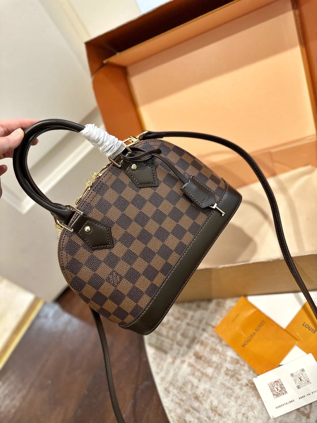 Checkerboard shell tote bag 1425121113