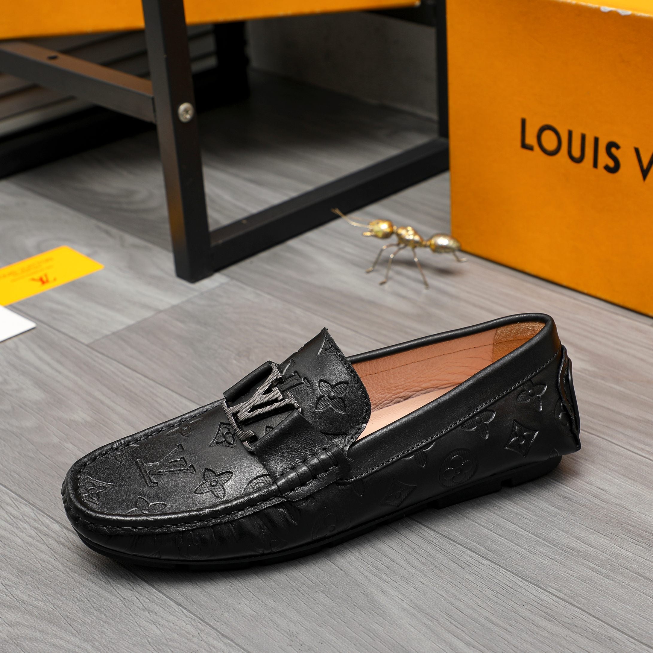 New fashion and versatile business loafers XC0424040205