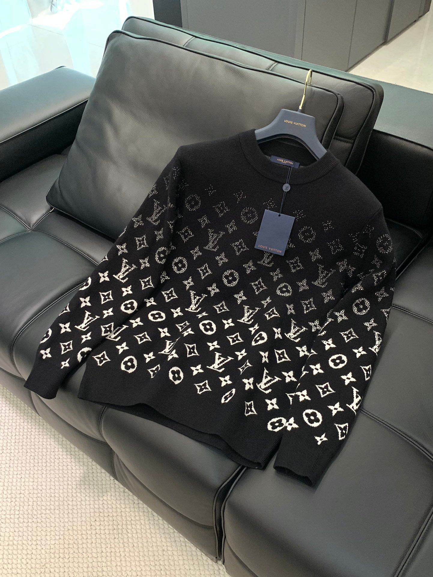 24 New Letter Gradient Color Fashion Casual Round Neck Long Sleeve Knitted Sweater PD0424101410