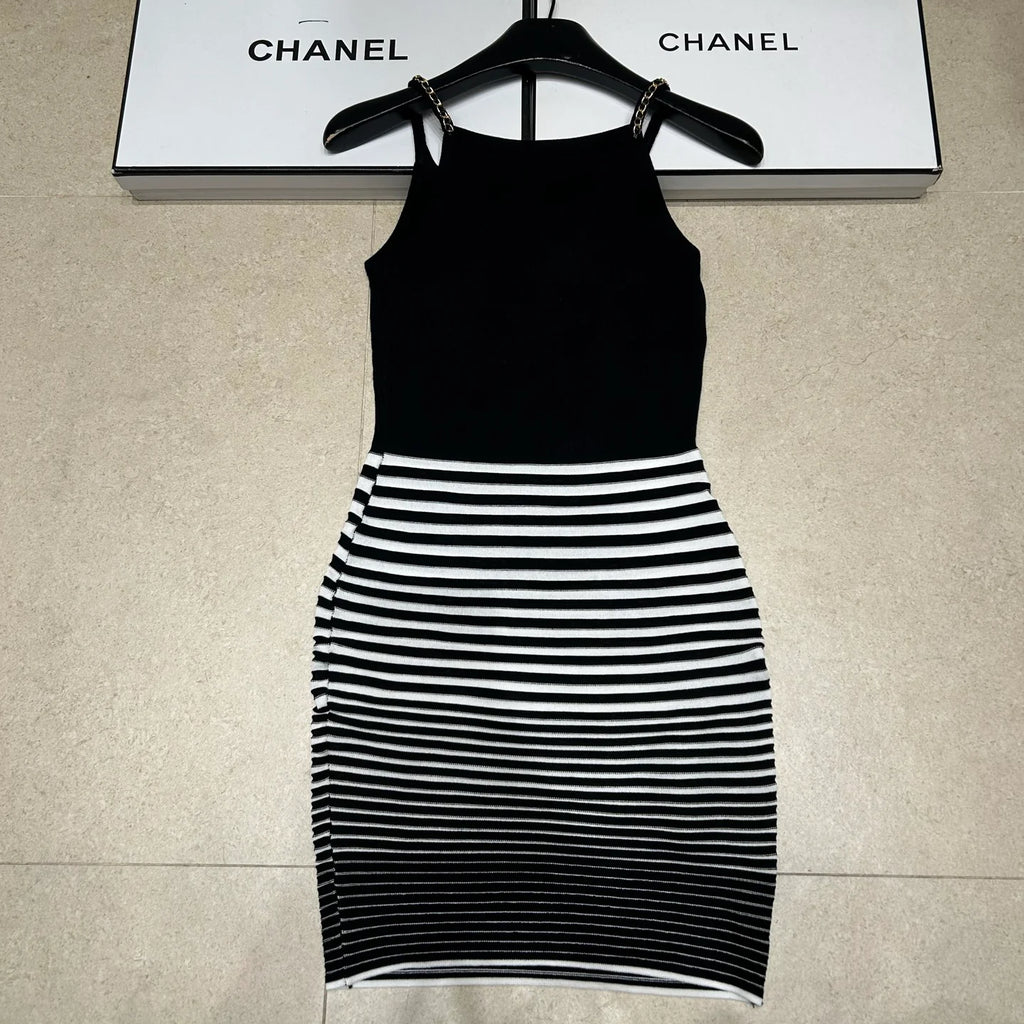Heavy-Duty Chain-Strap Seamless Dress 1026052005