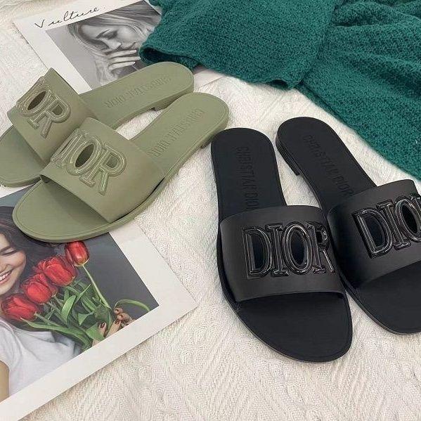 New Style Slip-on Princess Wind Quick Dry Beach Flat Sandals And Slippers 1024062815