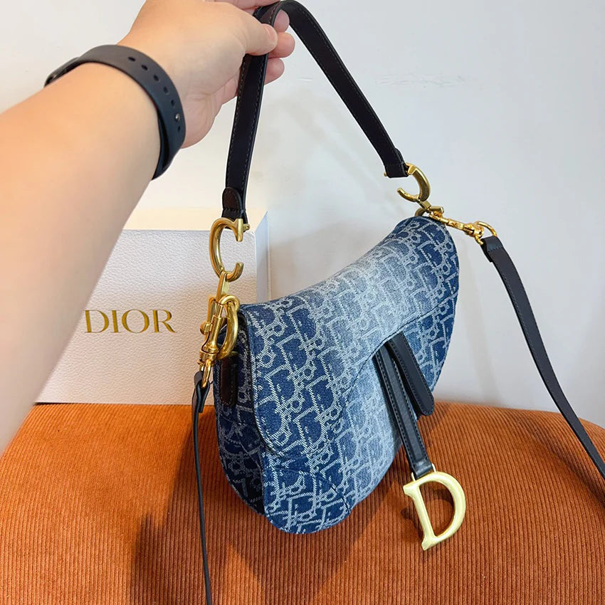 New Fashion Versatile Handheld Crossbody Bag 1024052325