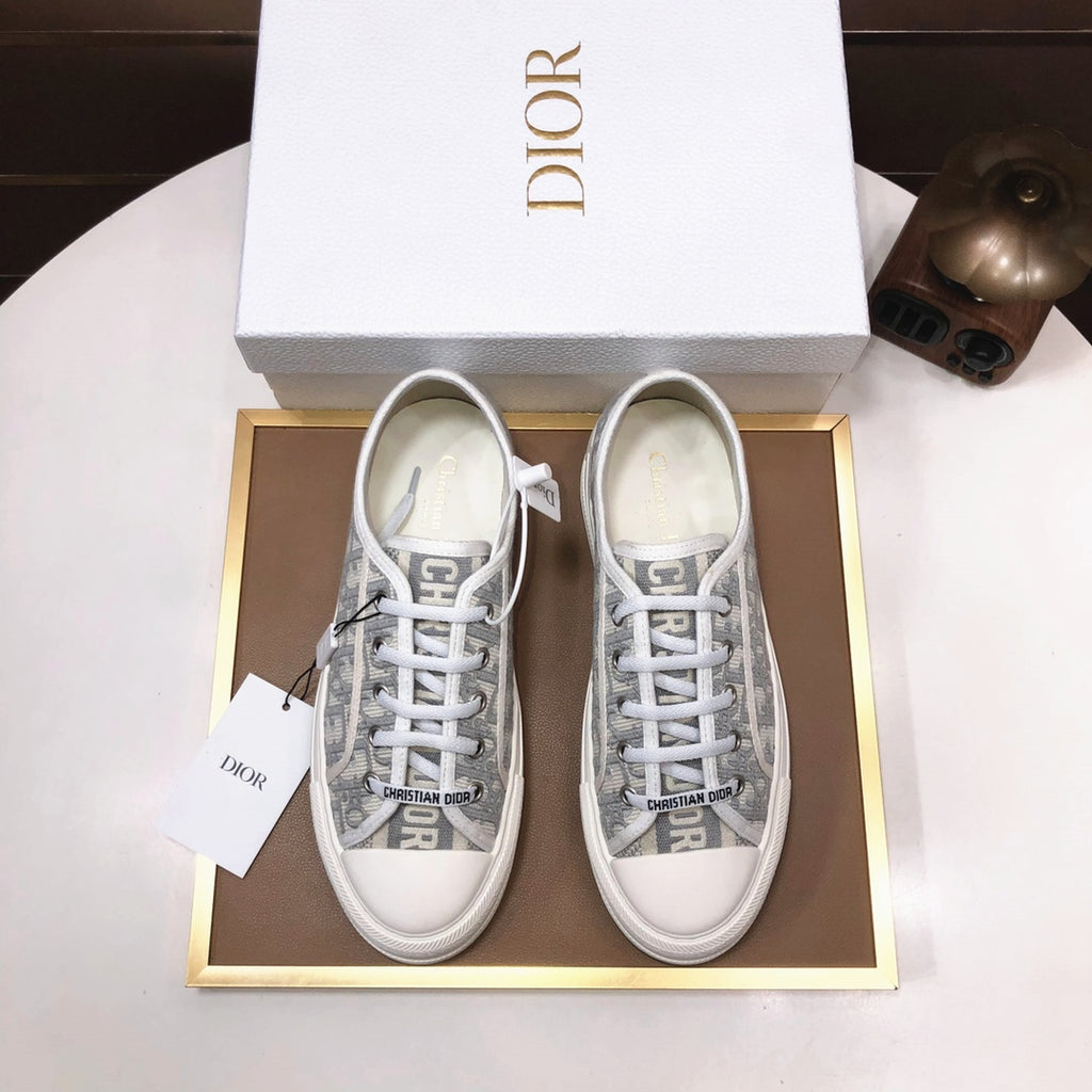 Embroidered Women's Canvas Shoes XC0823080802