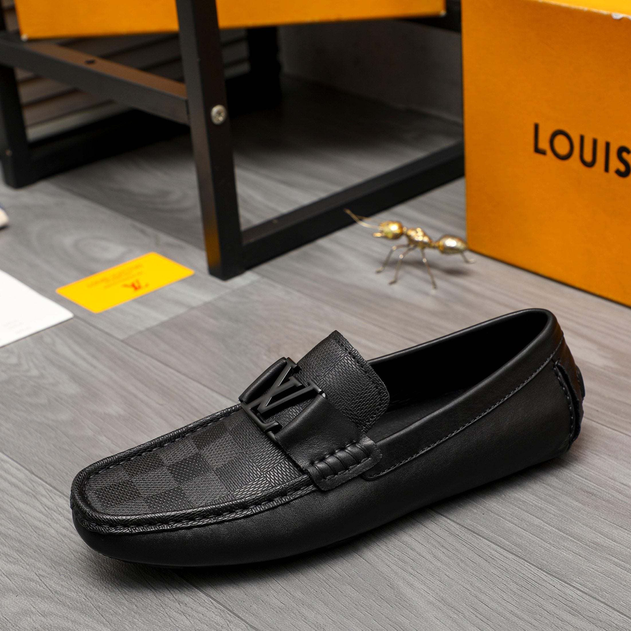 New fashion and versatile business loafers XC0424040203