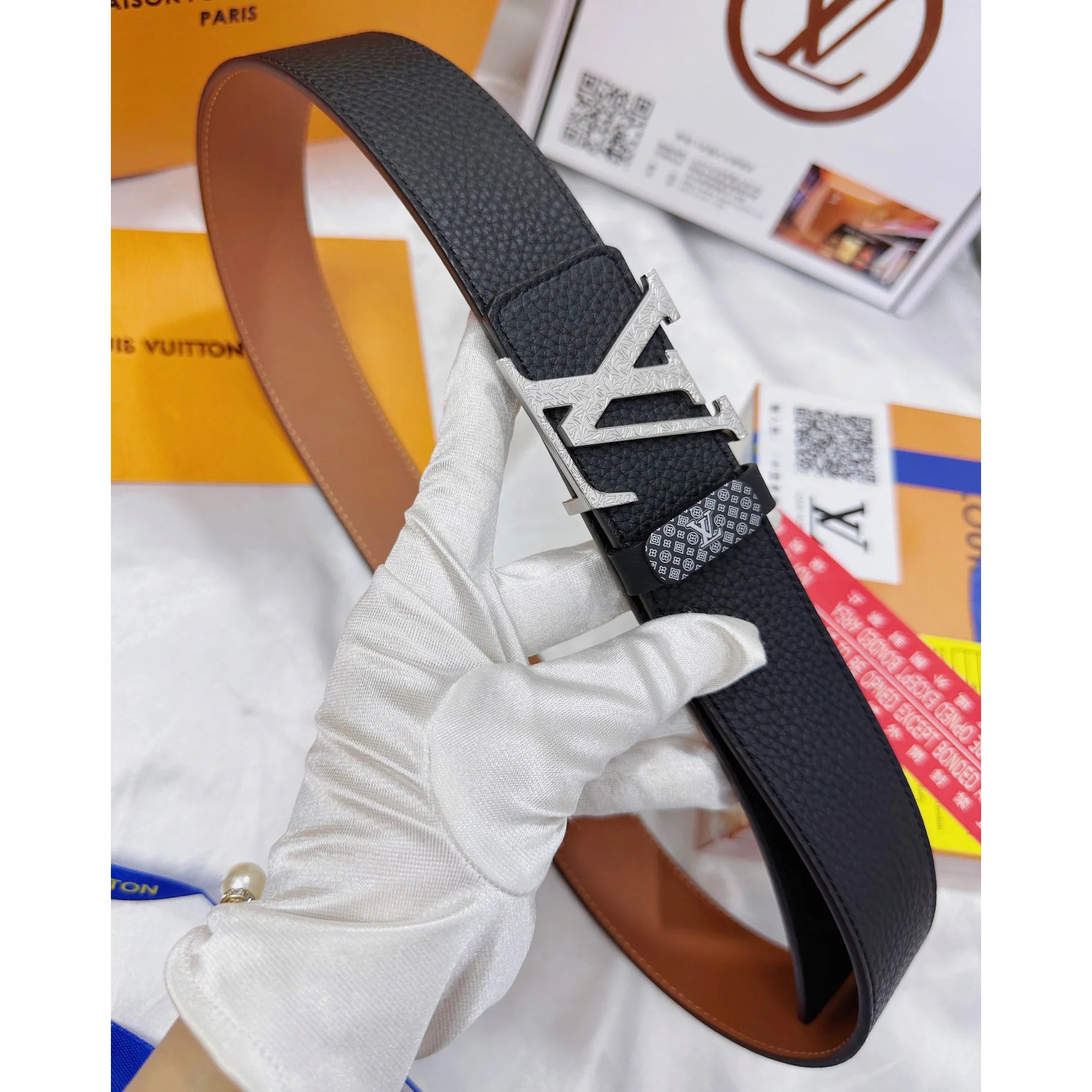 Lv Luxury Genuine Leather Men’s Belt 1025010737