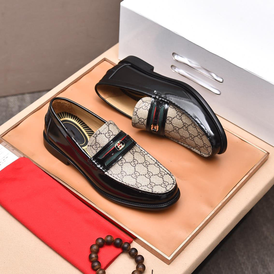 New Classic Plaid Fashion Loafers Versatile Leather Shoes