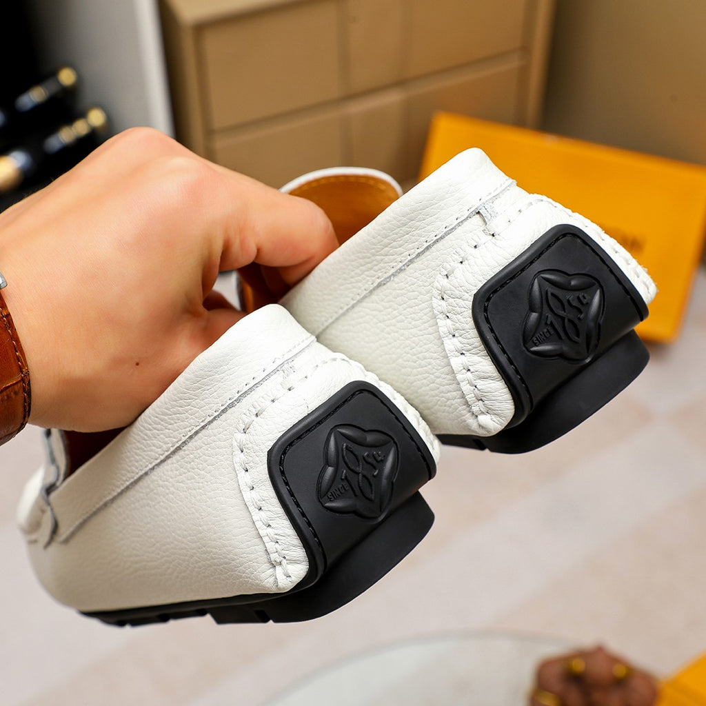 White classic men's casual loafers XC0424041802