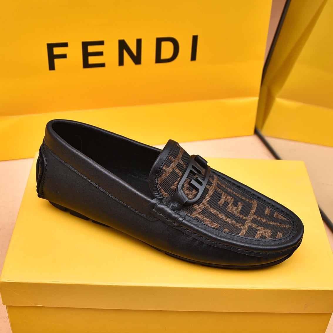 F Trendy Print Loafers XC0823033026