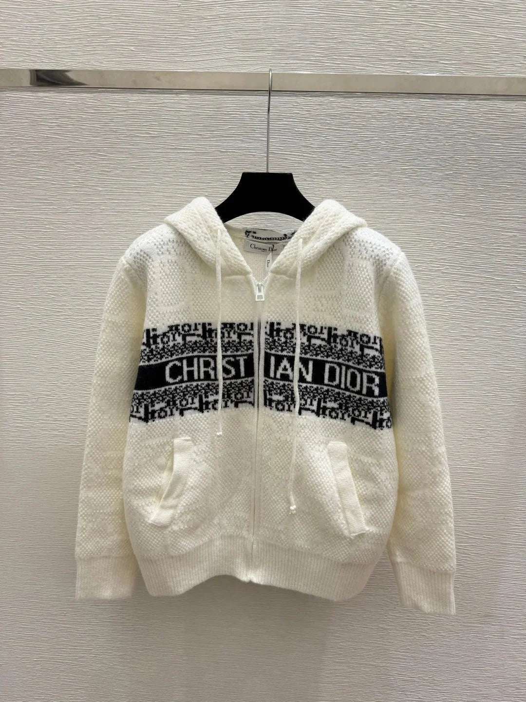 CD 2026 Hooded Knitted Long-Sleeve Cardigan Wool 913514