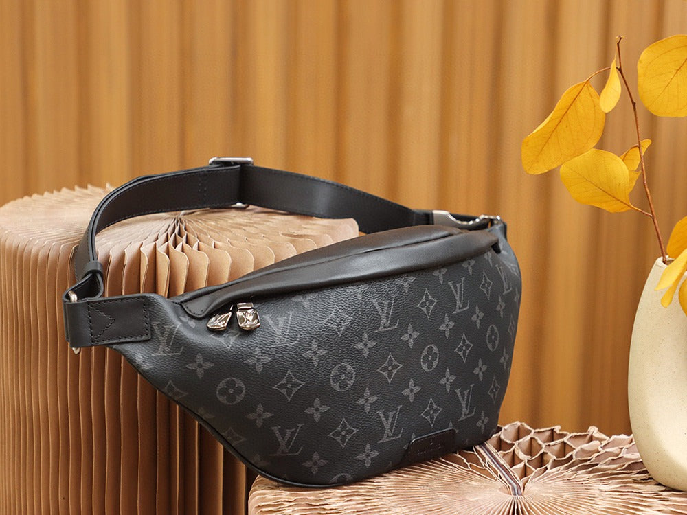 Discovery Bumbag PM Monogram Eclipse Canvas For Men