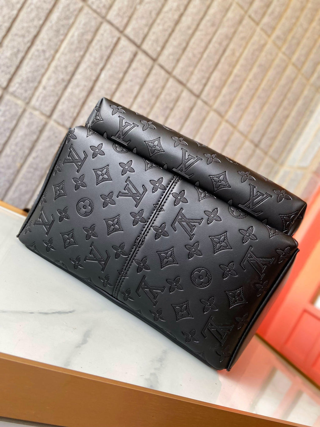 Luxury V Logo Classic RACER Backpack XC0425111903