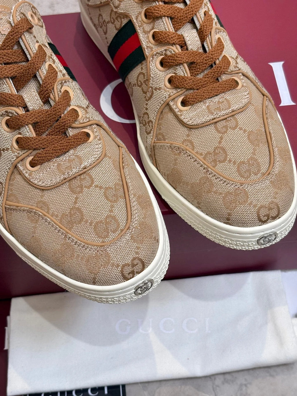 GG Stretch Low-Top Trainers Beige Canvas 824431
