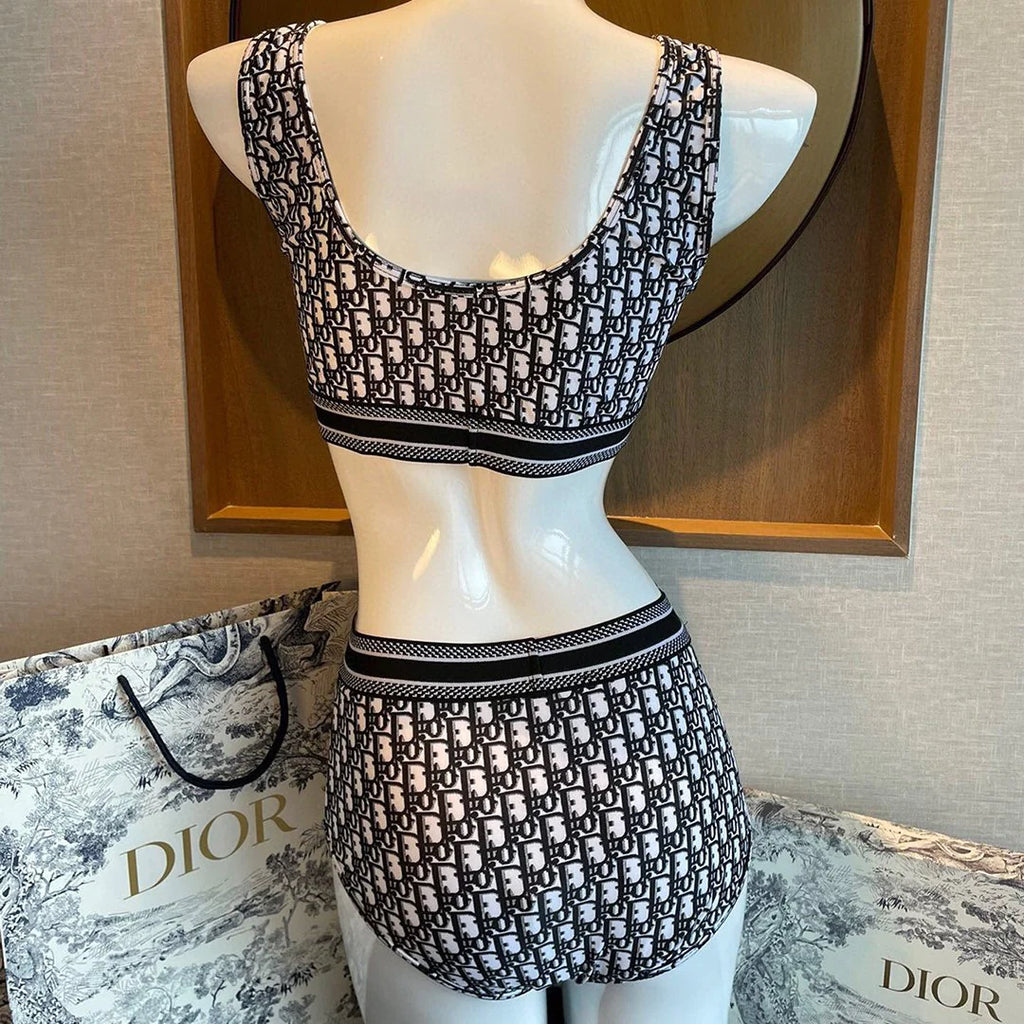 New Fashion Versatile One Piece Swimsuit 1024020510