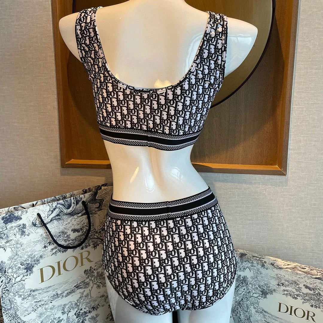 New Fashion Versatile One Piece Swimsuit 1024020510