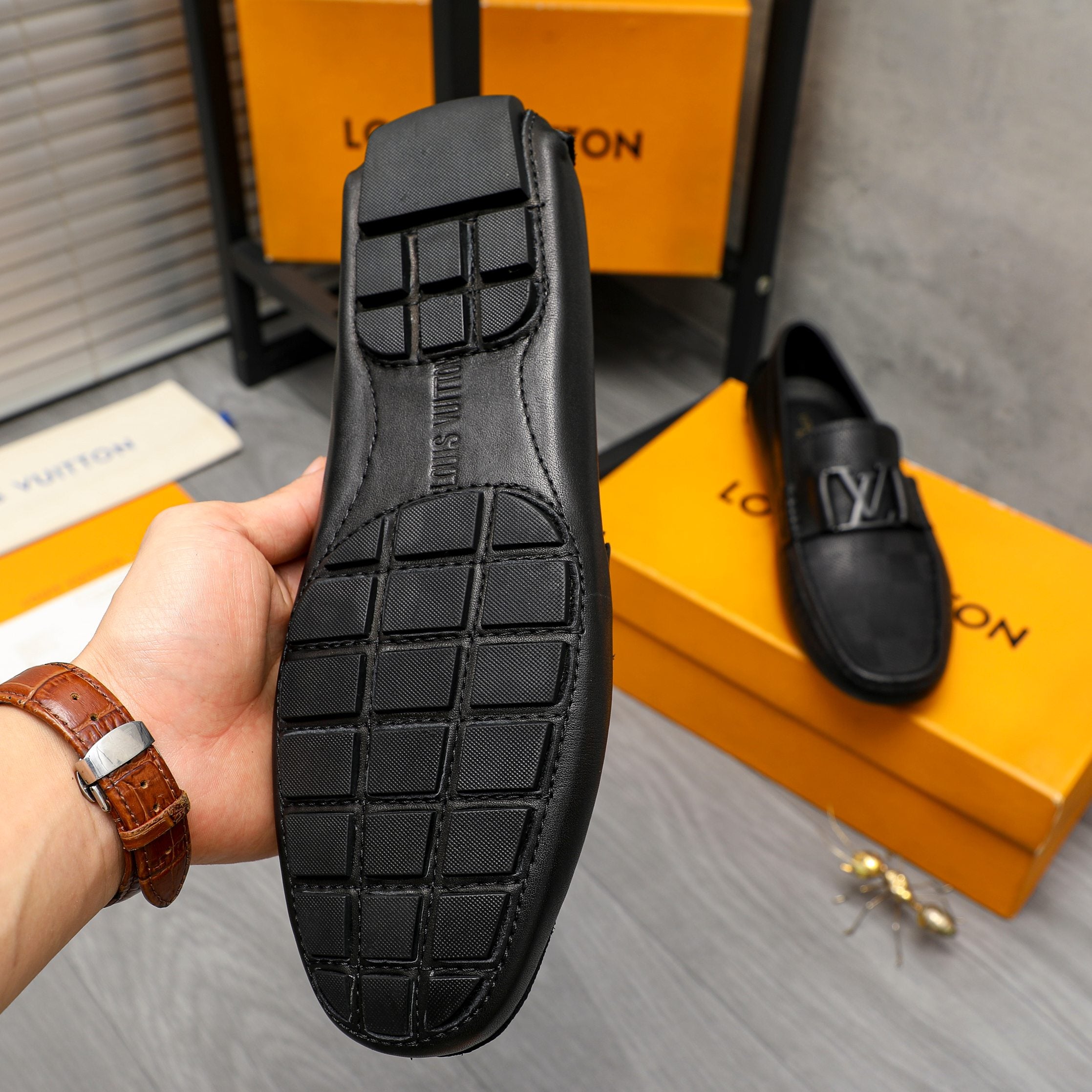 New fashion and versatile business loafers XC0424040203