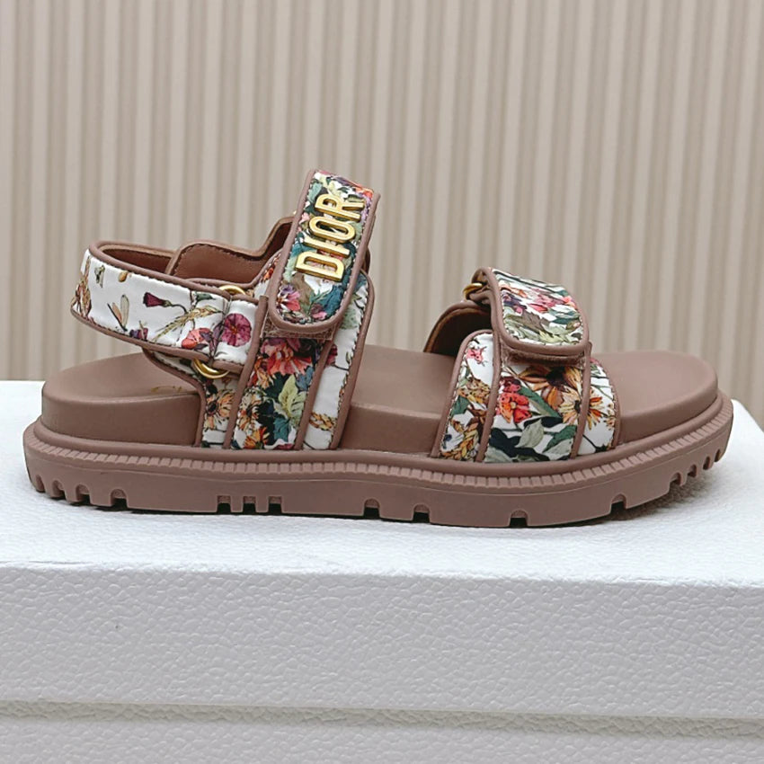 New versatile floral sandals 1024071515