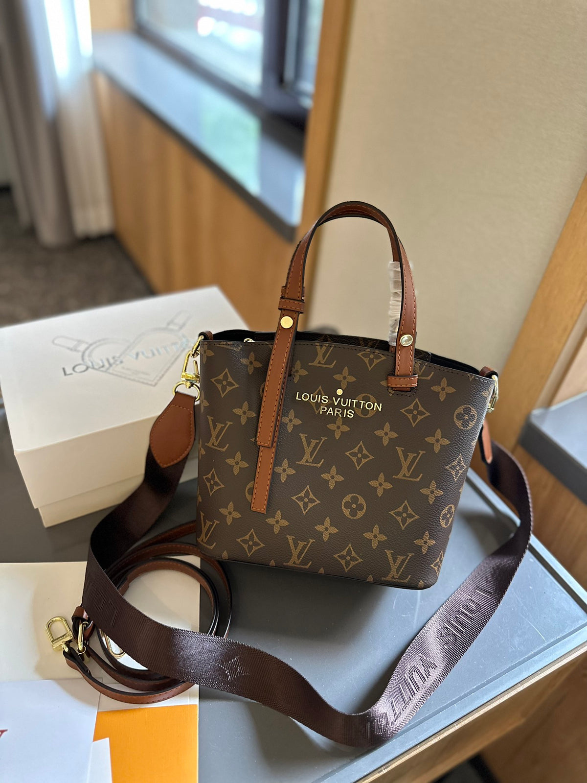 L pattern versatile fashion bag 0424052814