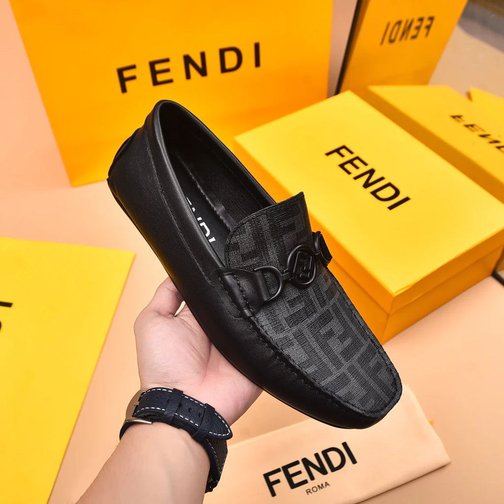 Classic new men's casual loafers 1024072424