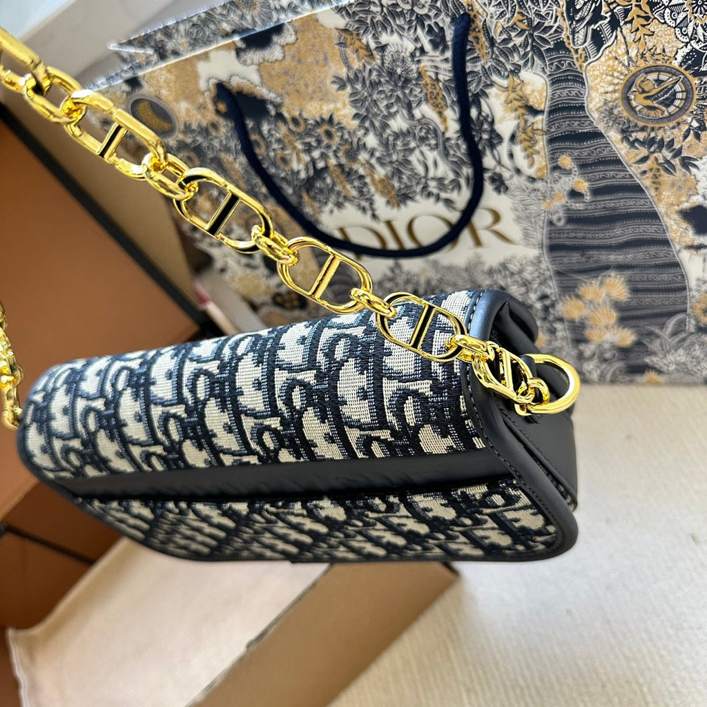 Enamel coated buckle bag XC0123071816