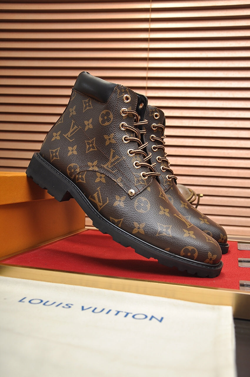 Fashion Casual New Style Men's Comfortable Sneakers Shoes Boots V26