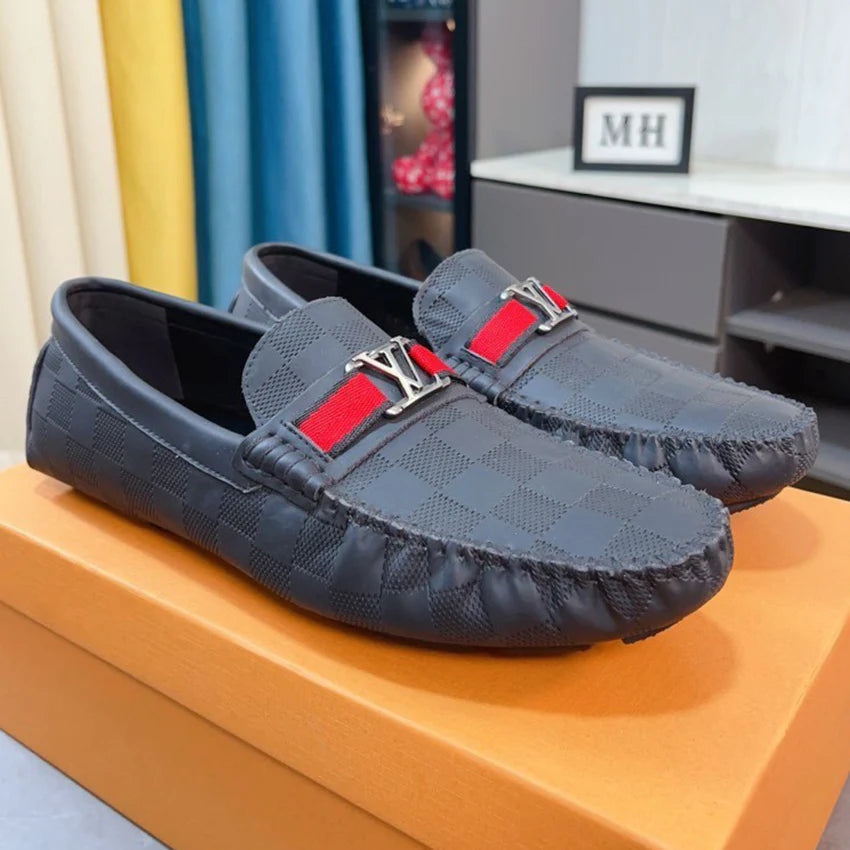New Stylish Hot Sale Leather V Logo Men's Loafers 1024080223