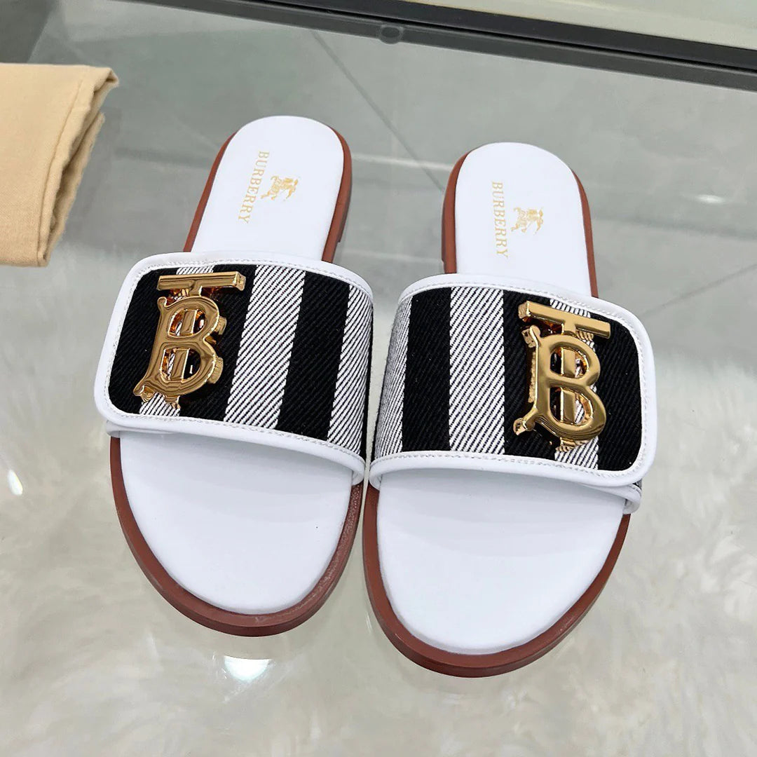 Classic plaid fashion versatile sandals and slippers 1024050608