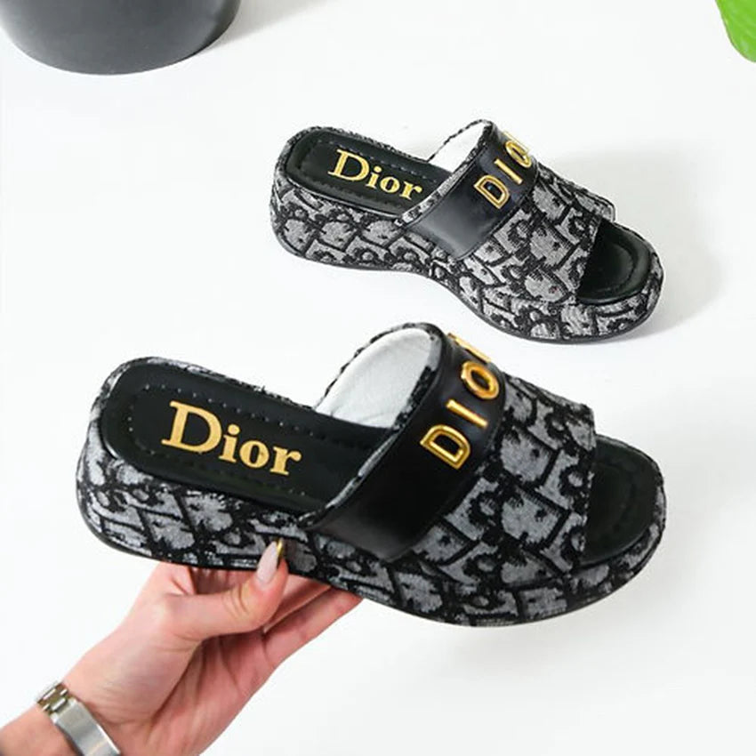 Classic vintage thick sole sandals 1024061829