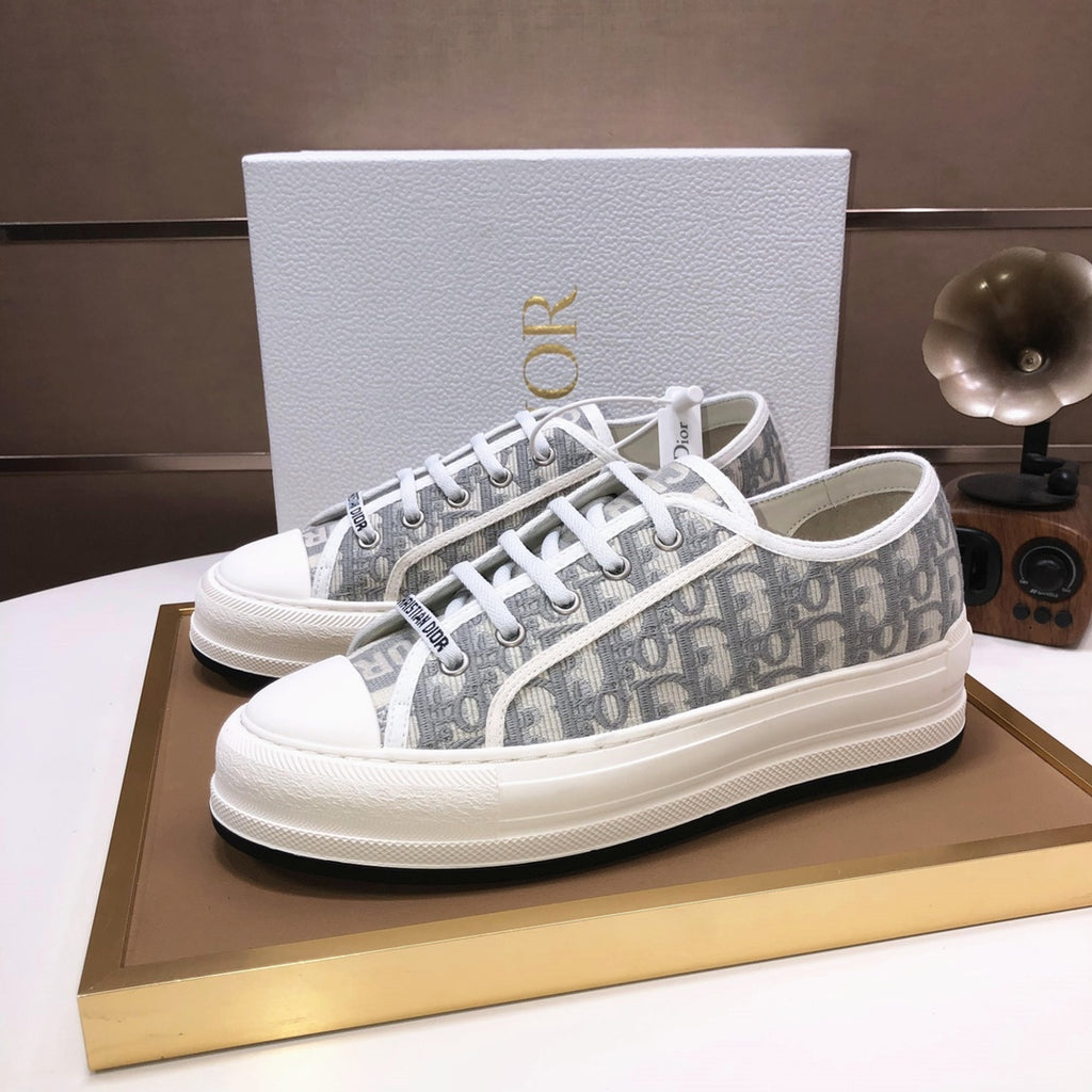 Embroidered Women's Canvas Shoes XC0823080802