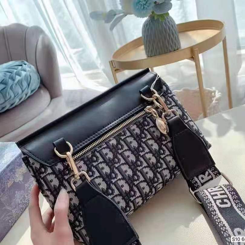 Fashion Versatile Business Commuter Bag PD10060716