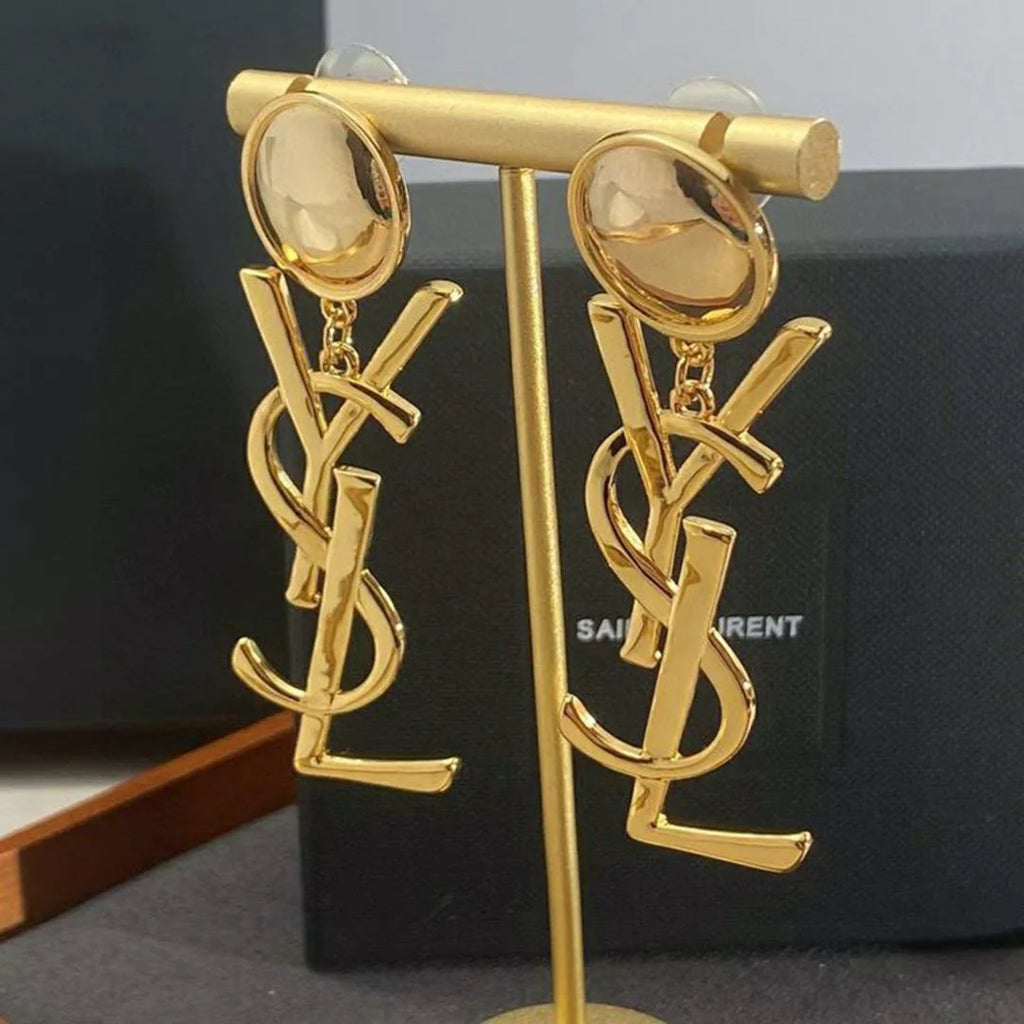 New Fashionable French Earrings 1024010317
