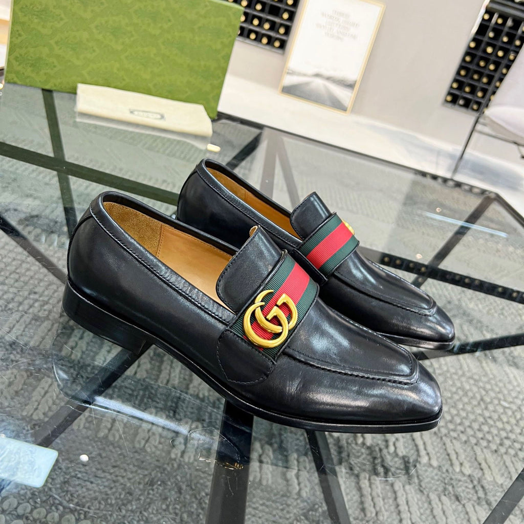 The latest fashion men's loafers 121907