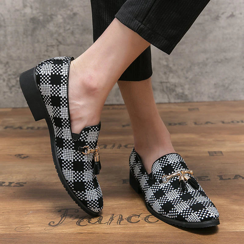 Lazy pointed toe shoes tassel loafers