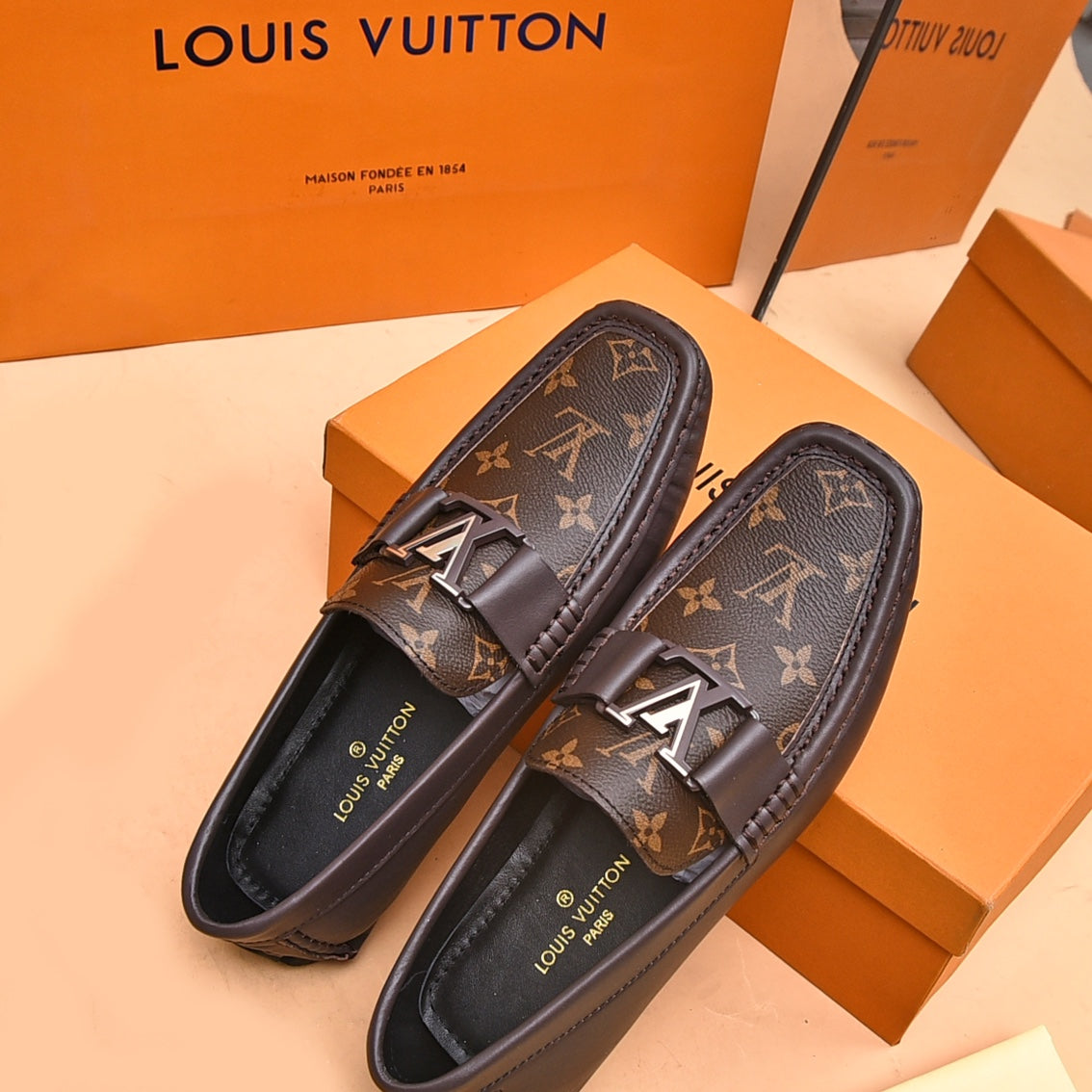 24 New Luxury VL Loafers 0424081517