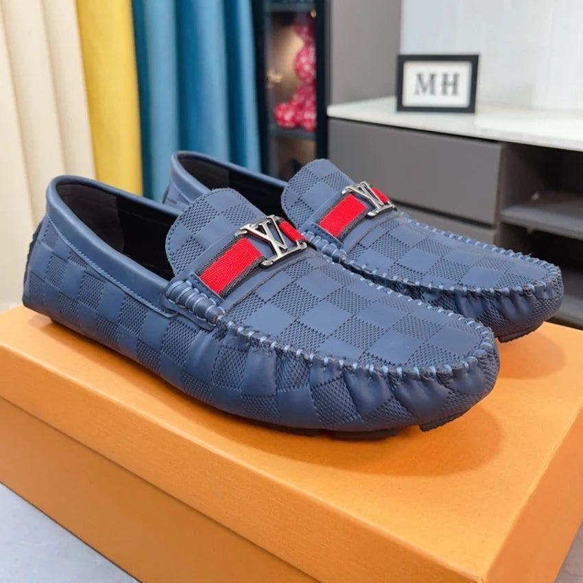 New Stylish Hot Sale Leather V Logo Men's Loafers 1024080223