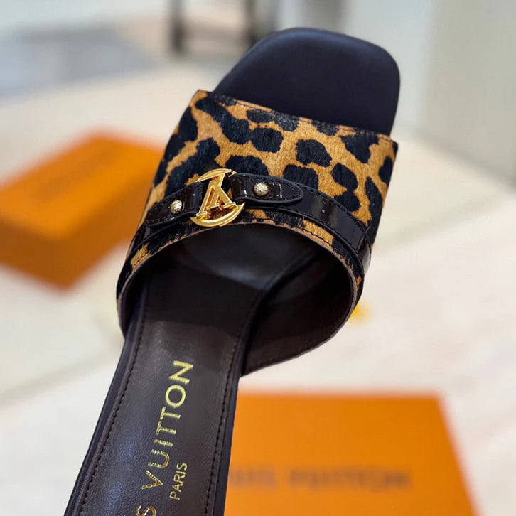New Leopard-Print High-Heeled Sandals 1026070212