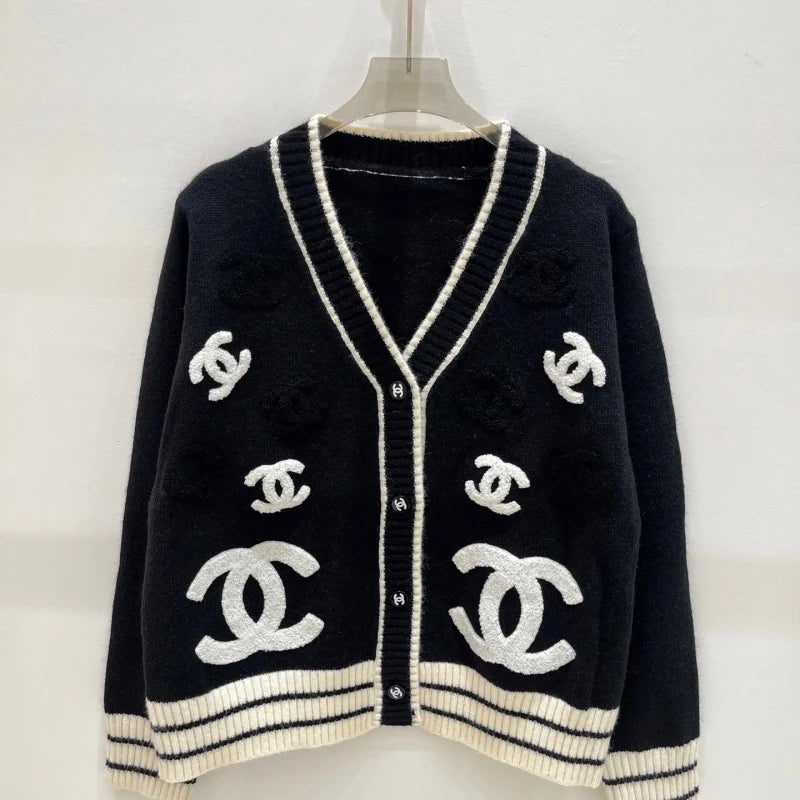 New Fashion Women CC Contrast V-Neck Knit Cardigan DM1326091422