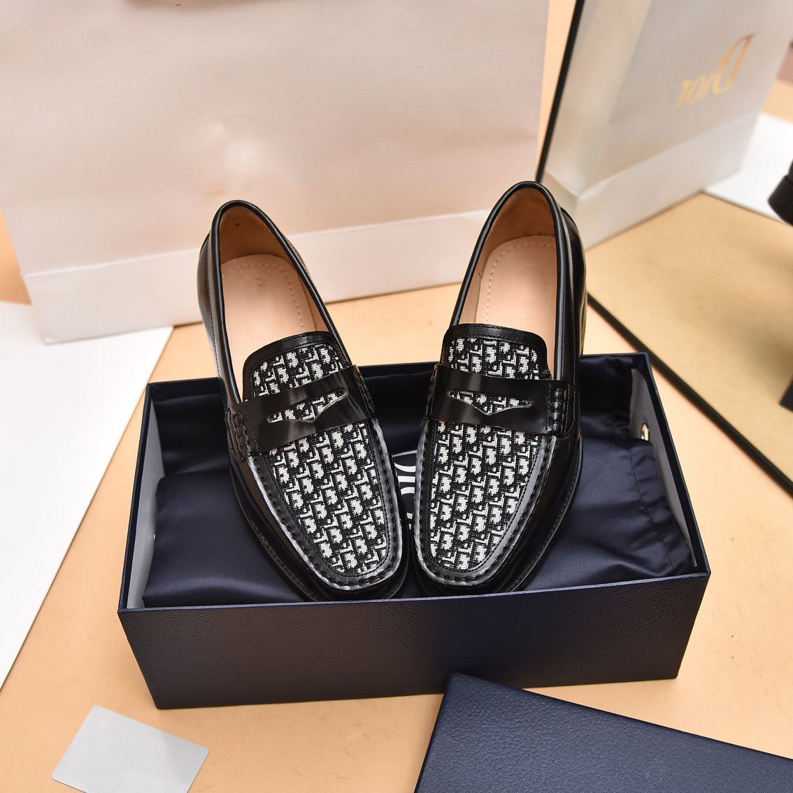 Black Classic  Fashion Men's Loafers
